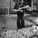 The suspended apple. Anna Rubio